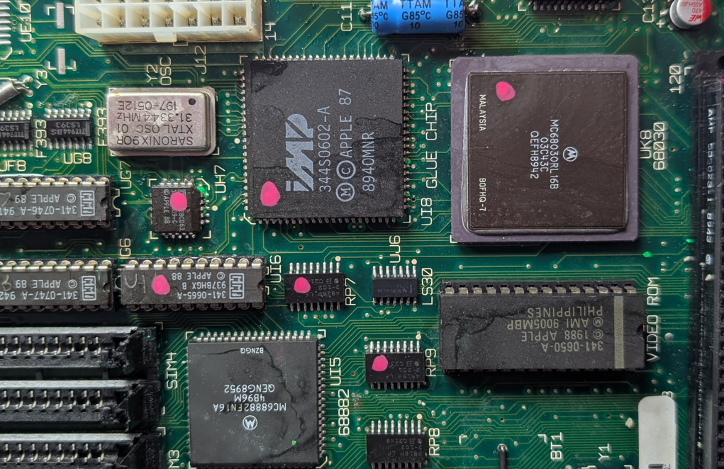 マッキントッシュ SE30 Macintosh SE/30 - Wikipedia